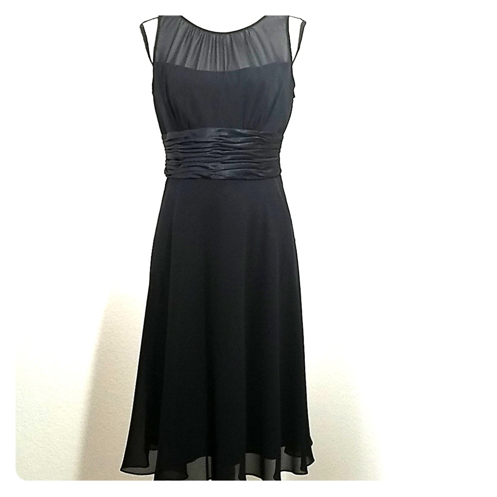 Jones Wear Black Dress